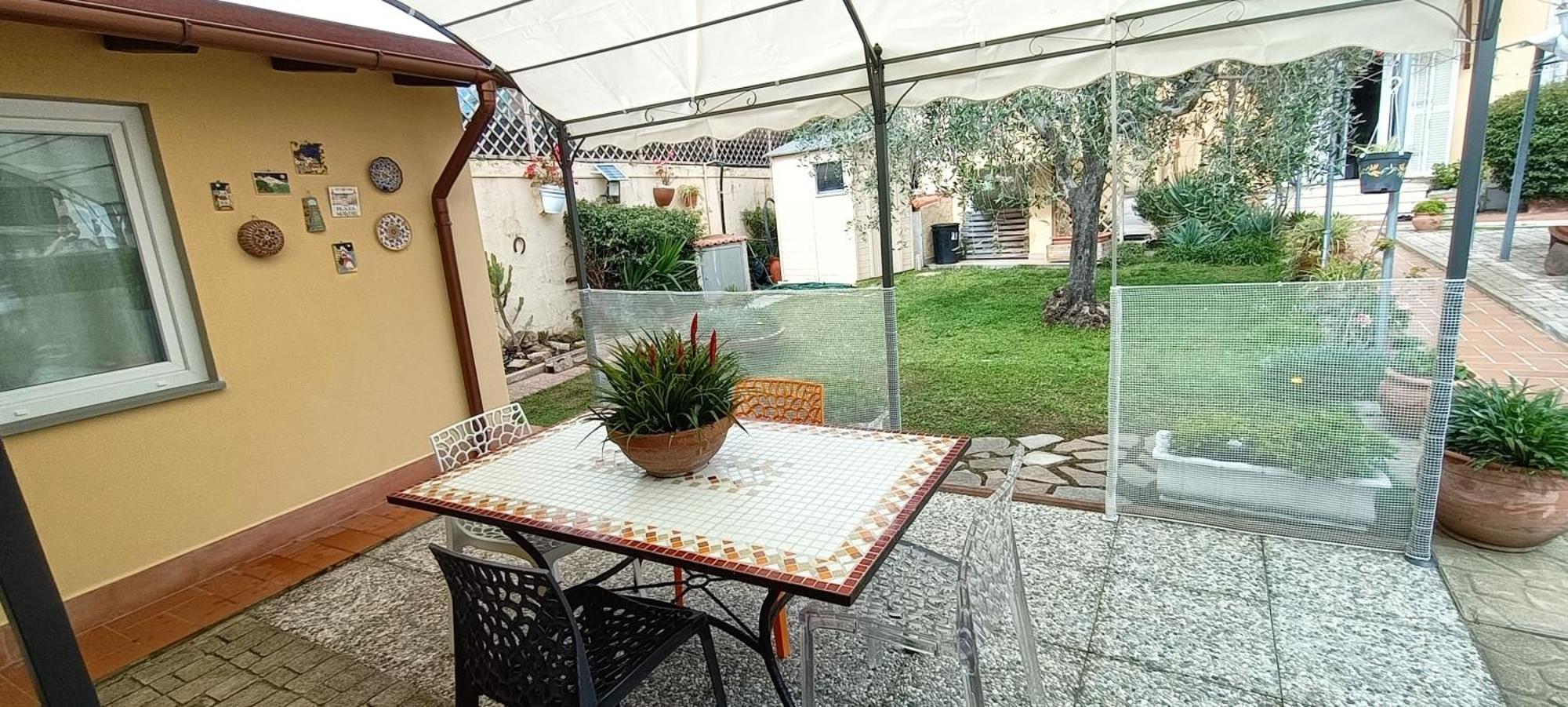 Casa In Giardino Appartement Piombino Buitenkant foto